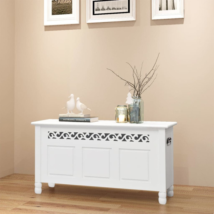 Cassapanca provenzale shabby laccata con decori Bauli bianchi