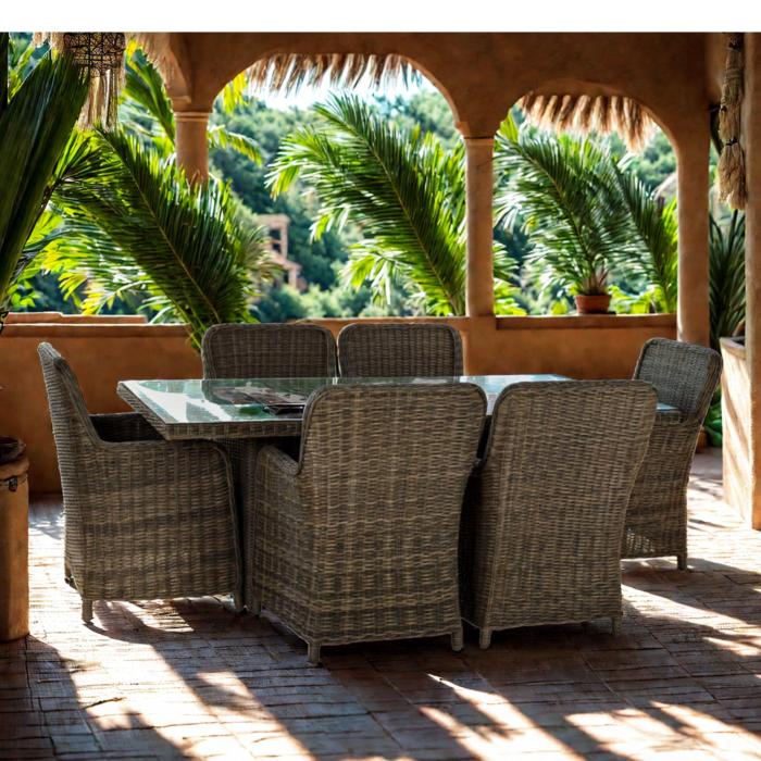 Set 7 pz  tavolo e poltrone da giardino