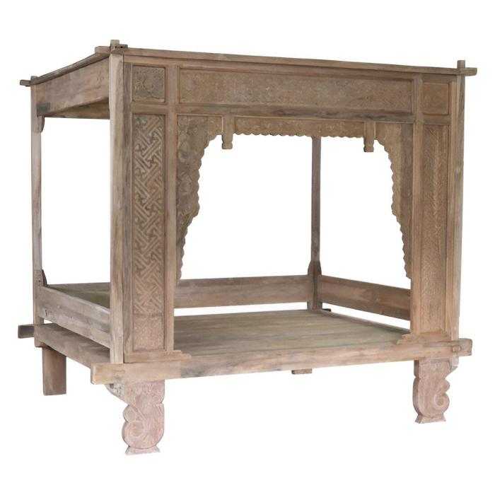 Letto a baldacchino orientale in teak, intagliato a mano, pezzo unico.