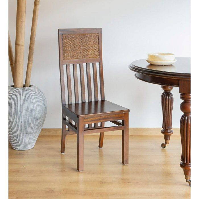 Arredo coloniale chic per sala da pranzo